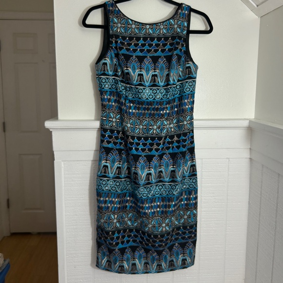 WHBM White House Black Market Black & Blue Metallic
Sheath Dress NWT, size 0 - Picture 2 of 9